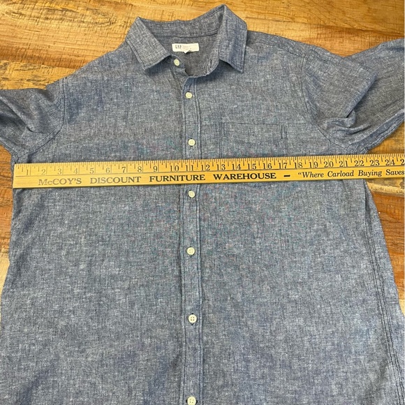 GAP Men’s Large standard fit linen button down blue crush - Picture 6 of 9